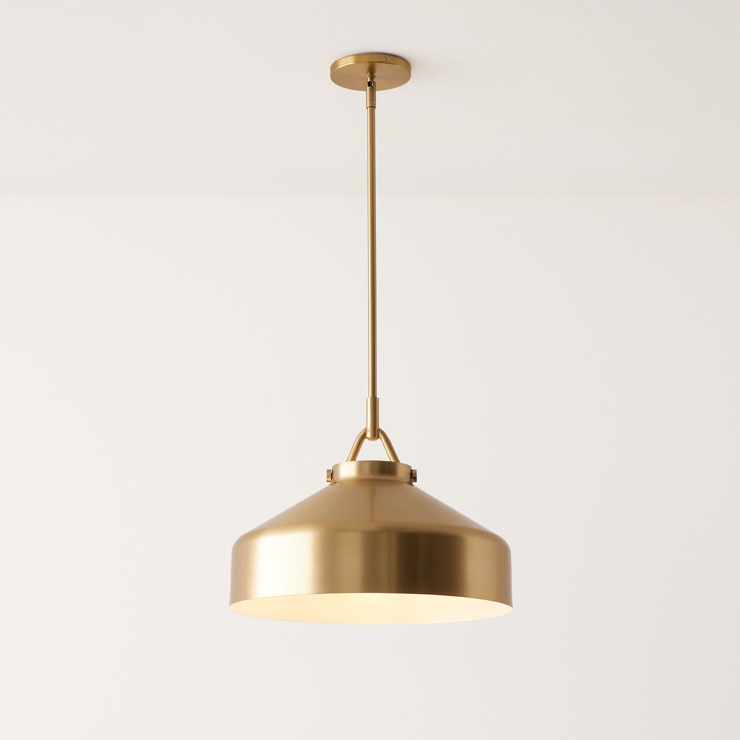 VersaGlow Premium Metal Pendant Light - Elegant Multi-Functional Design with Premium Material for Dining Room