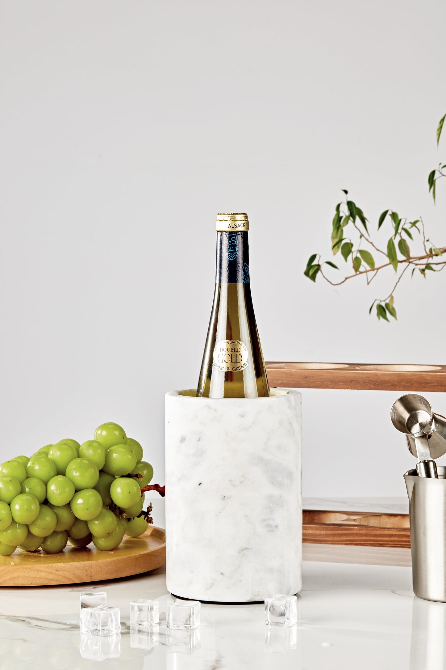 legant French White Marble Wine Cooler for Kitchen - Multi-functional Design for Dining Room and Perfect Marble Wine Chiller