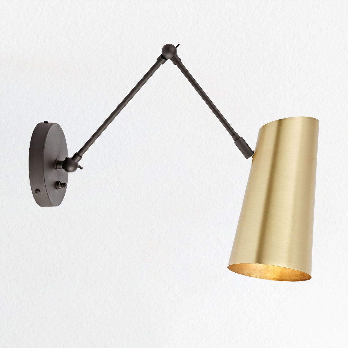 Elegant Articulating Mid-Century Modern Metal Sconce - Stylish and Functional Wall Lights for Living Room