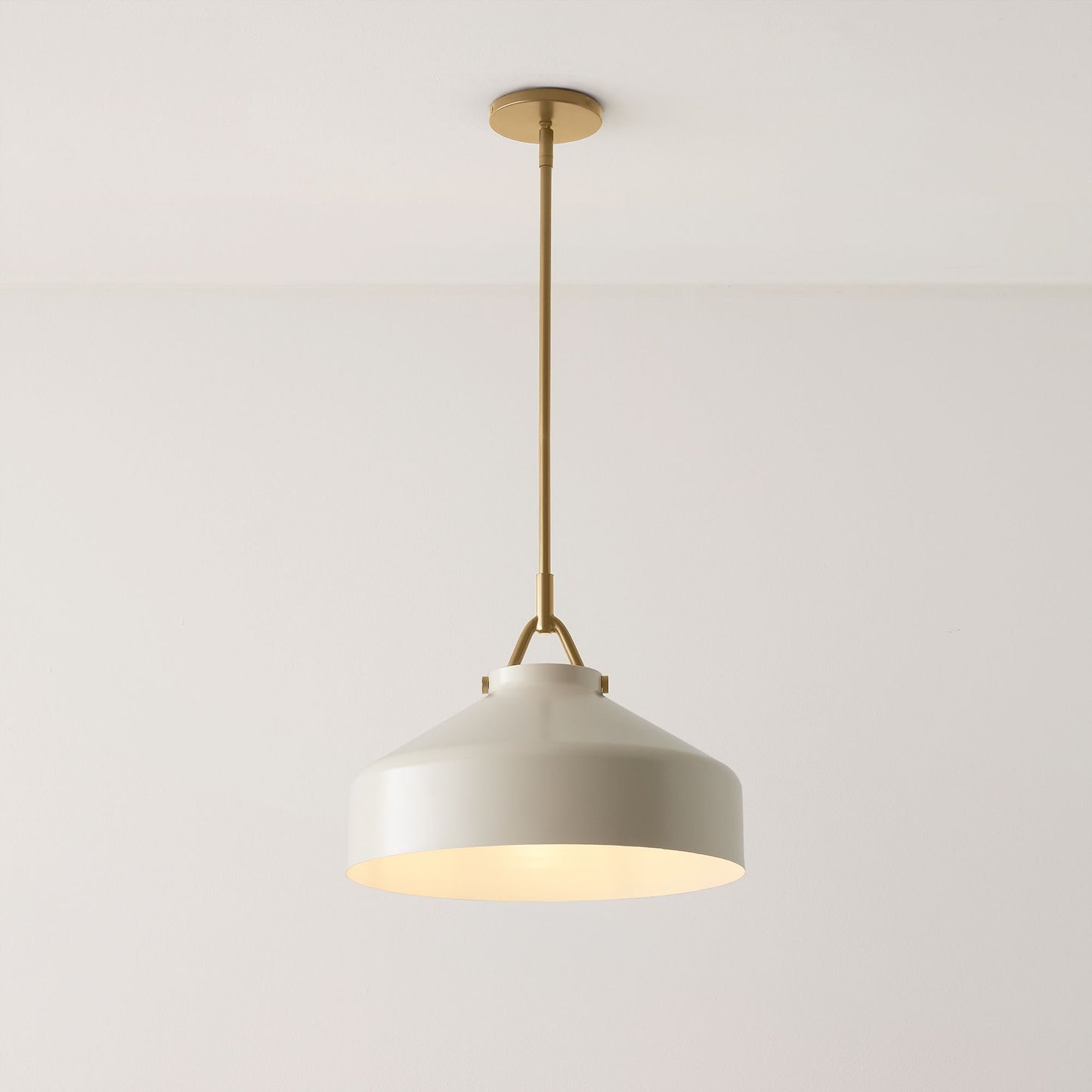 VersaGlow Premium Metal Pendant Light - Elegant Multi-Functional Design with Premium Material for Dining Room